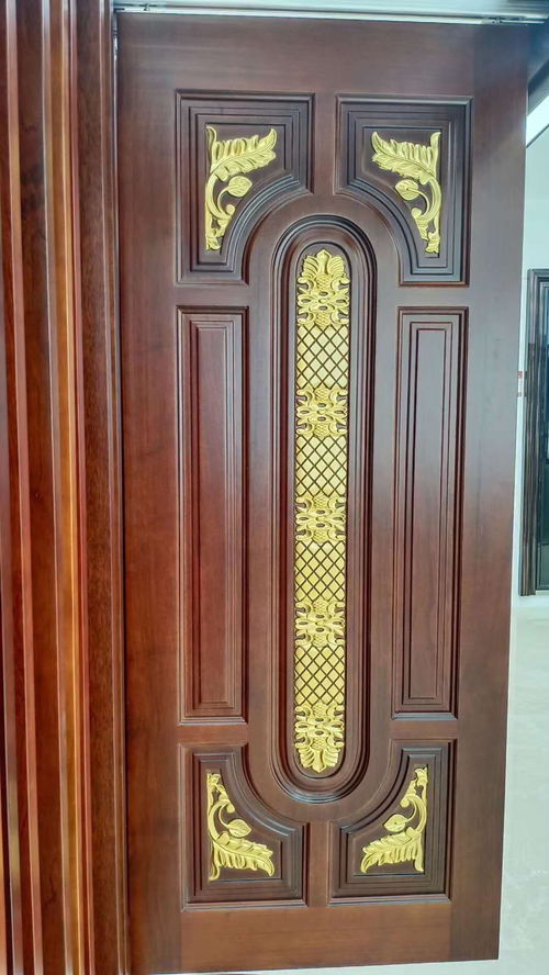 中國門業制造廠佛山紅海豚原木雕花工藝門廠價直銷